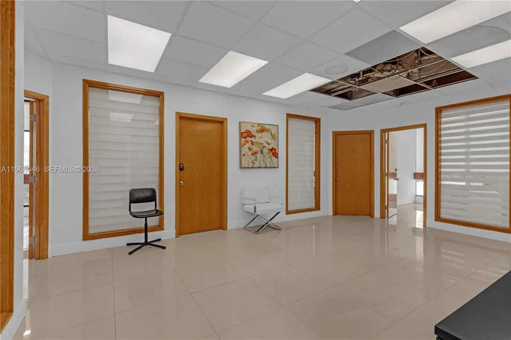 13499 Biscayne Blvd #CUT2 North Miami, FL 33181