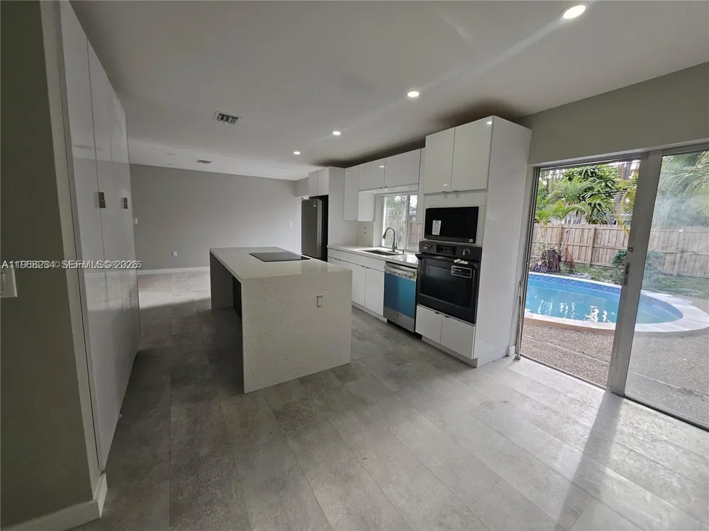 221 SW 53rd Ave Plantation, FL 33317