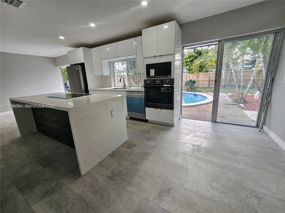 221 SW 53rd Ave Plantation, FL 33317
