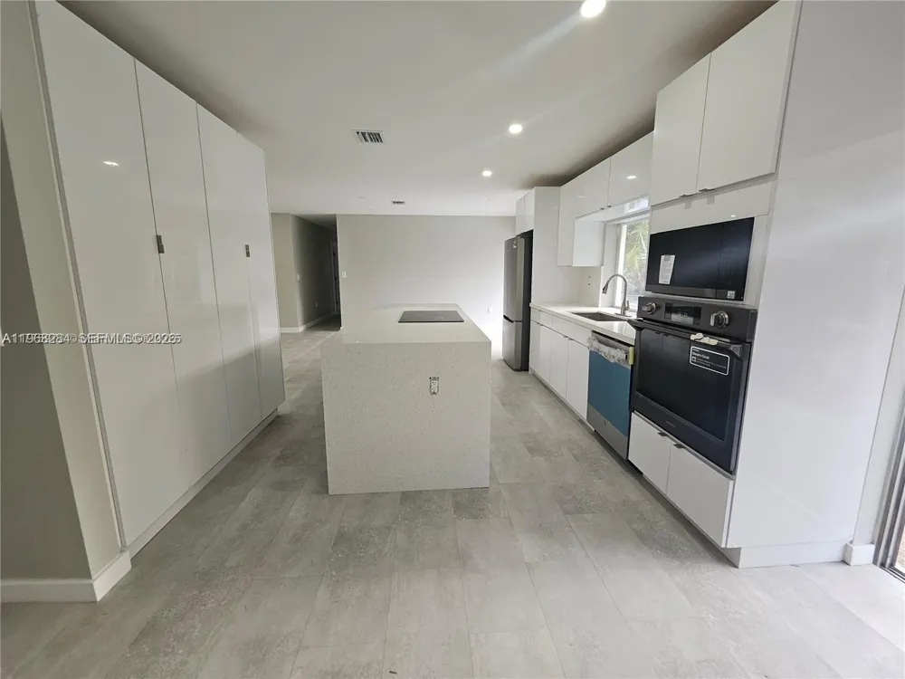 221 SW 53rd Ave Plantation, FL 33317
