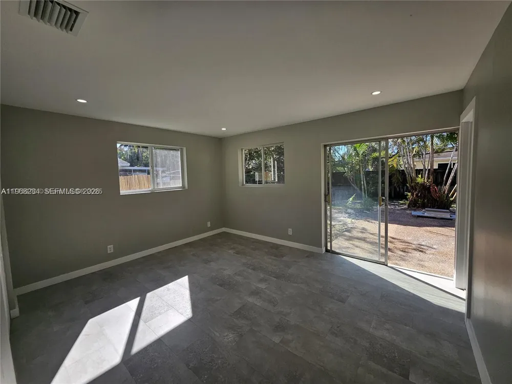 221 SW 53rd Ave Plantation, FL 33317