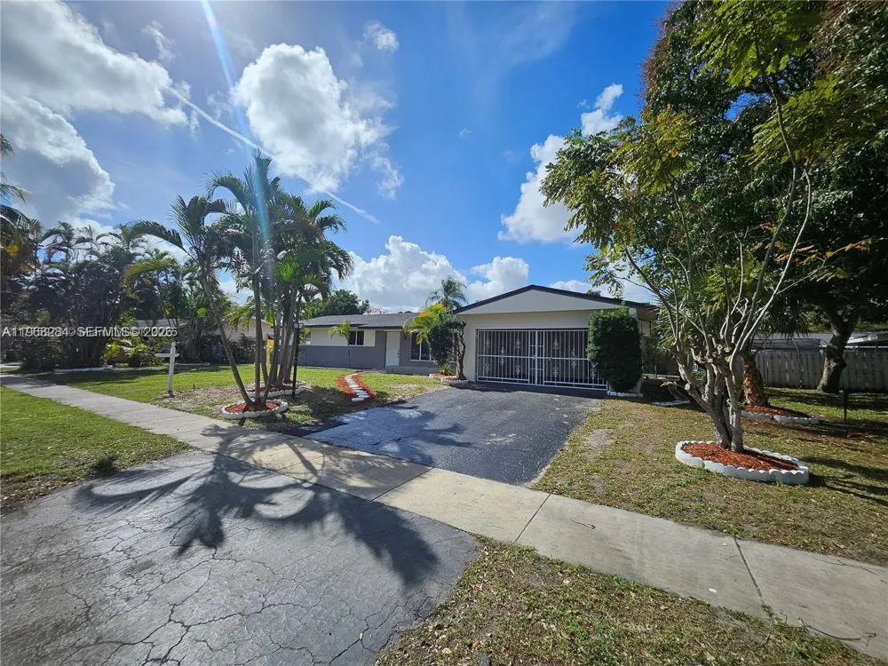 221 SW 53rd Ave Plantation, FL 33317