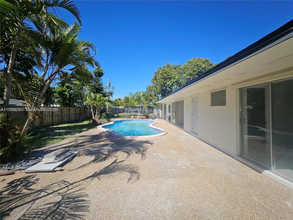 221 SW 53rd Ave Plantation, FL 33317
