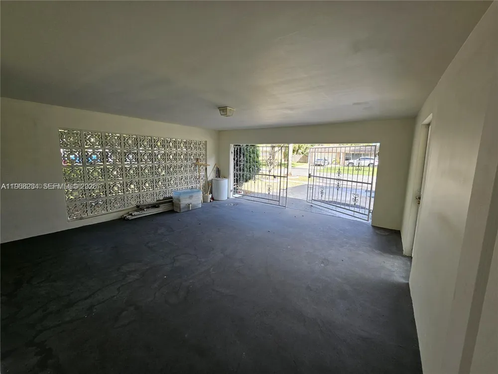 221 SW 53rd Ave Plantation, FL 33317