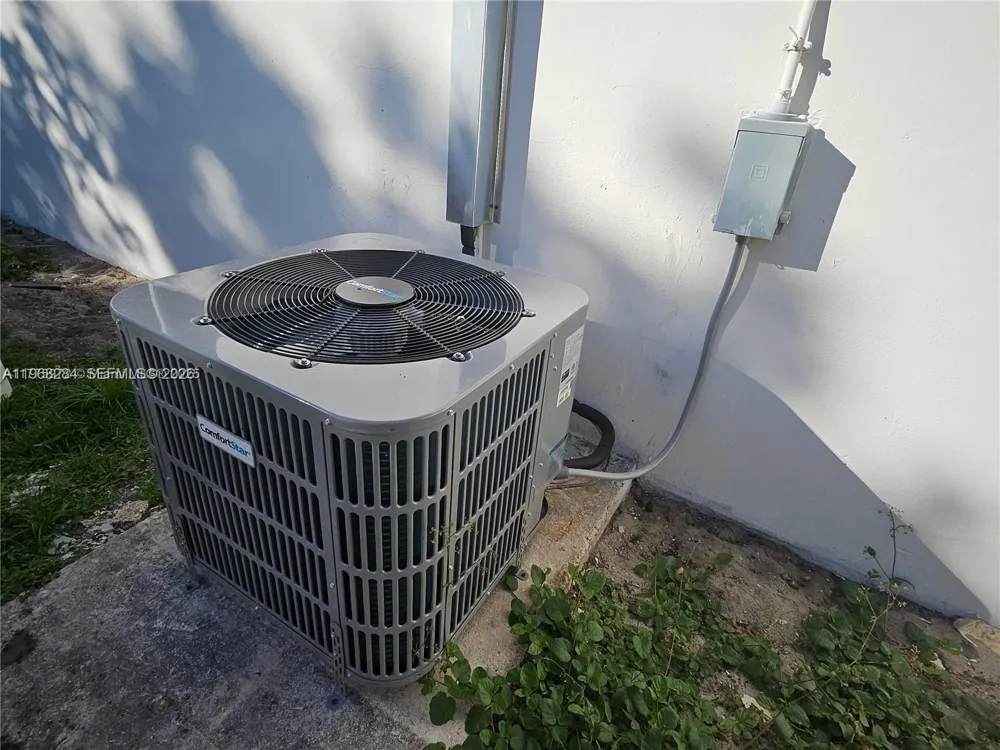 221 SW 53rd Ave Plantation, FL 33317