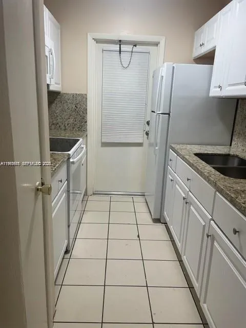 1450 Atlantic Shores Blvd #304 Hallandale Beach, FL 33009