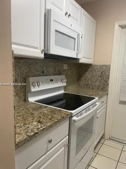 1450 Atlantic Shores Blvd #304 Hallandale Beach, FL 33009