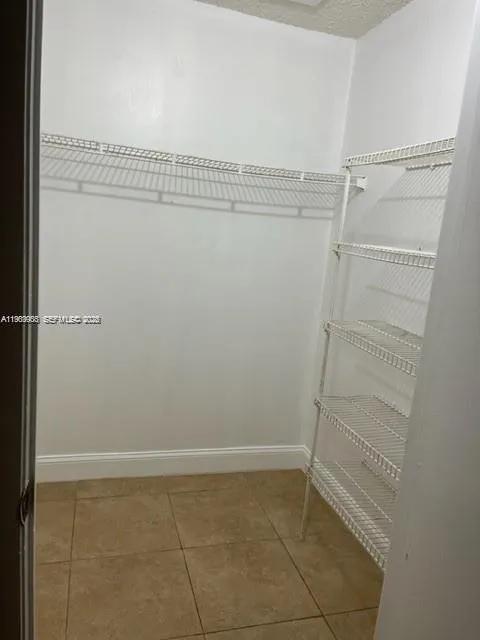 9999 Summerbreeze Dr #1009 Sunrise, FL 33322