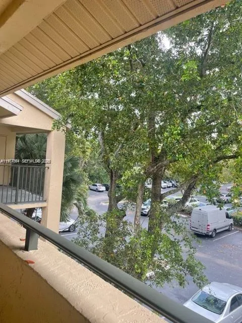 9999 Summerbreeze Dr #1105 Sunrise, FL 33322