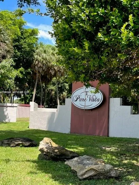 14020 SW 90th Ter #14020 Miami, FL 33186