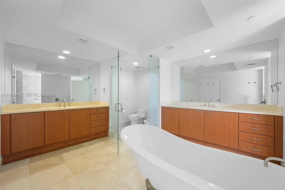 3301 NE 183 Street #2209 Aventura, FL 33160