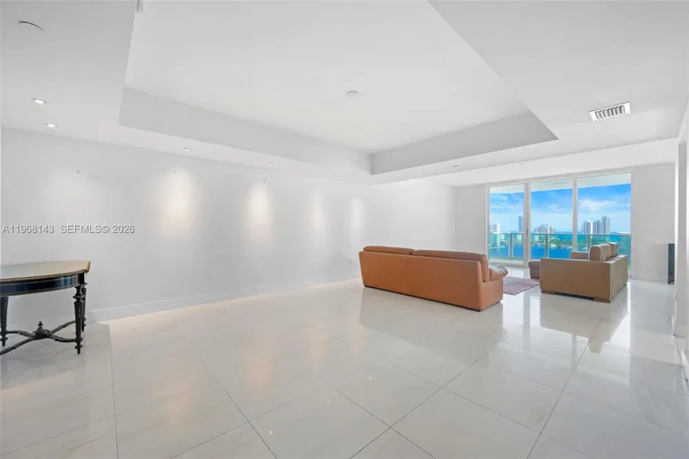 3301 NE 183 Street #2209 Aventura, FL 33160