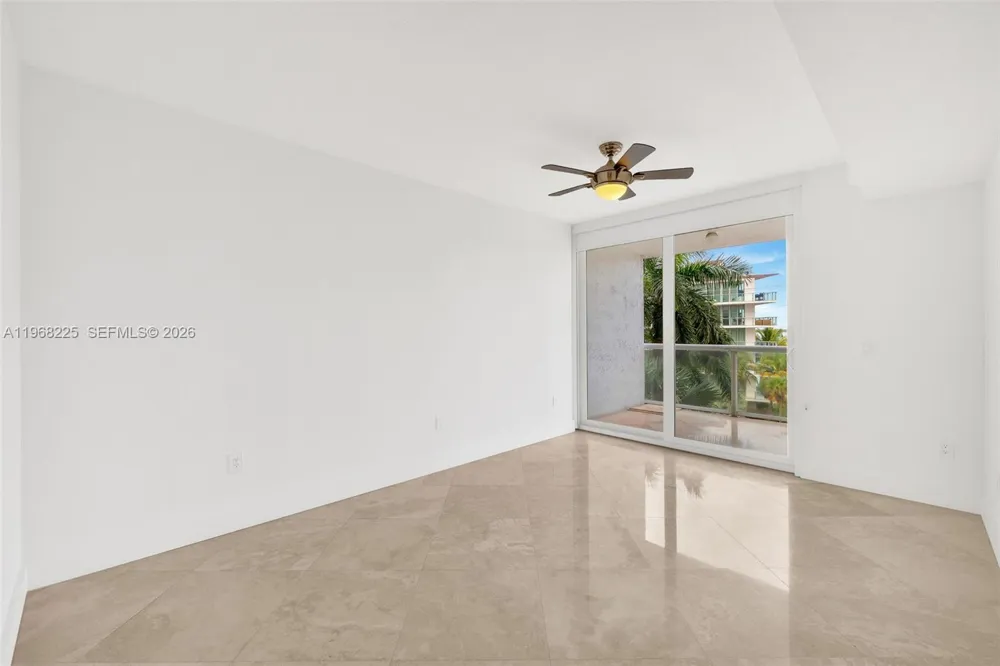 10 Venetian Way #403 Miami Beach, FL 33139