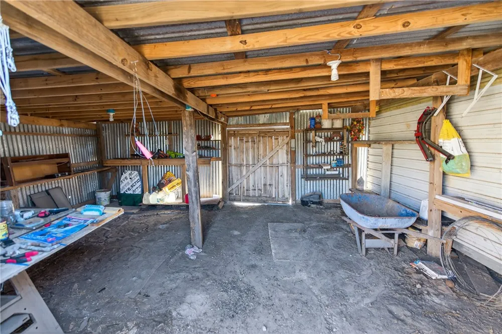 5752 Mockingbird Ln Mathis, TX 78368