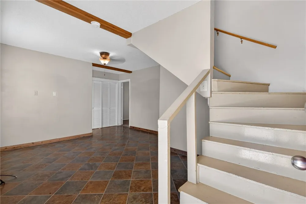 5752 Mockingbird Ln Mathis, TX 78368