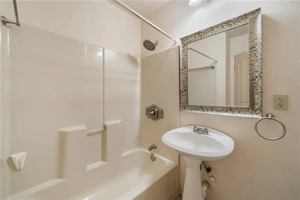 533 Carmel Drive Sandia, TX 78383