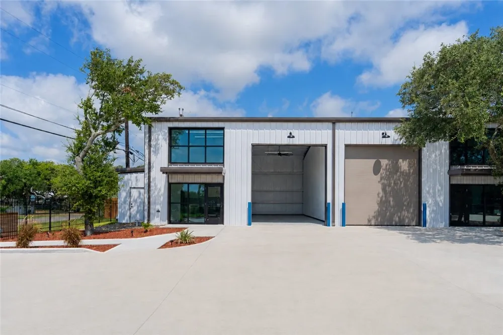 350 Shaver #103 Aransas Pass, TX 78336