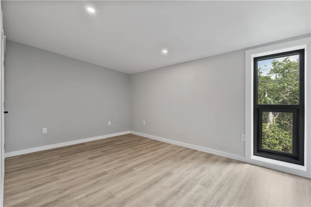 350 Shaver #105 Aransas Pass, TX 78336