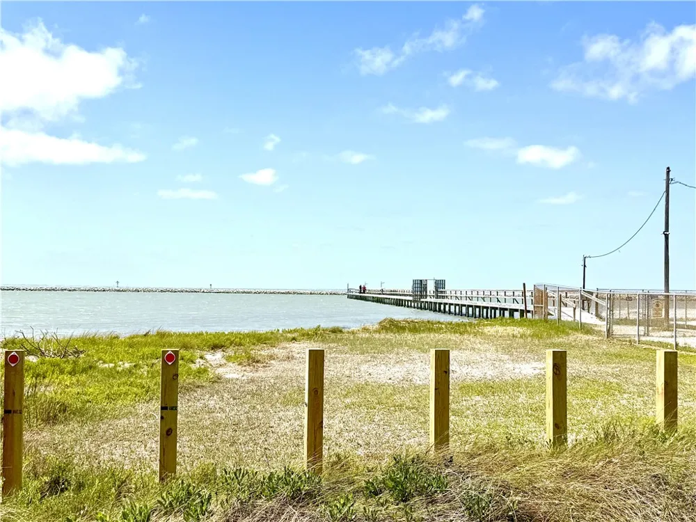 607 Huisache Lane Ingleside on the Bay, TX 78362