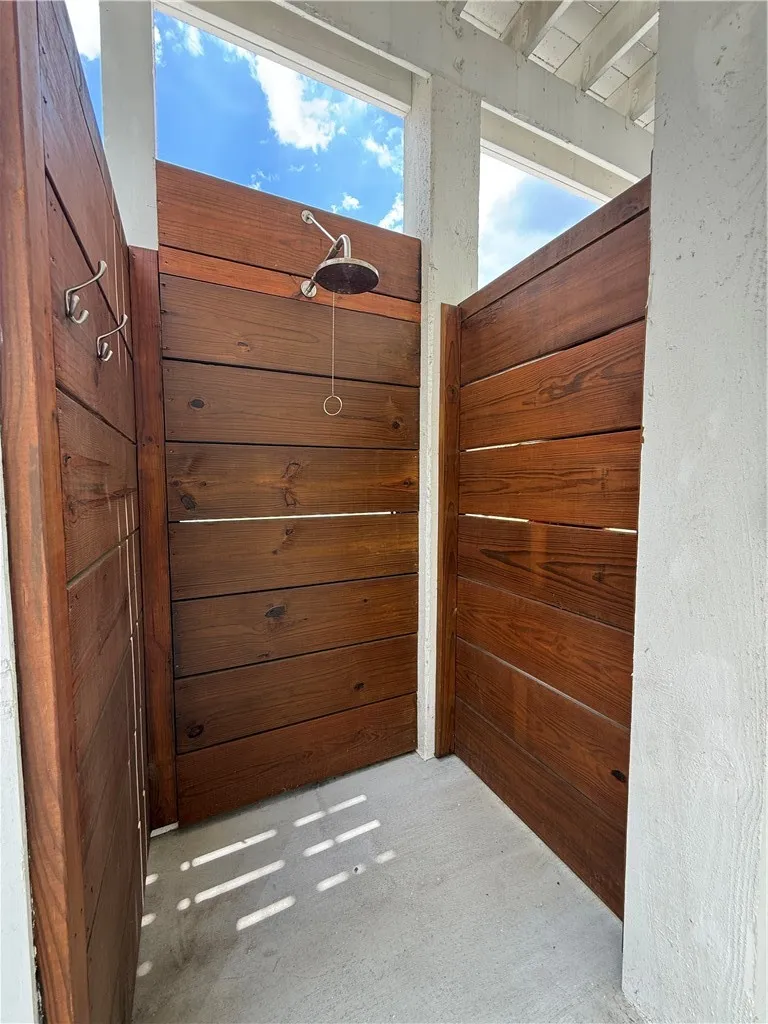 607 Huisache Lane Ingleside on the Bay, TX 78362