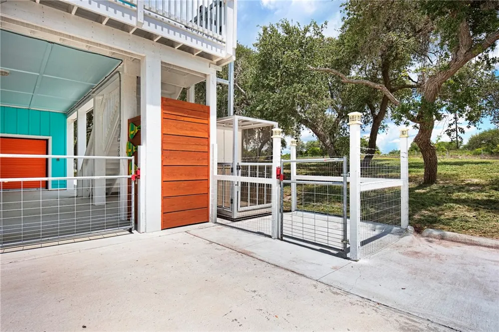 607 Huisache Lane Ingleside on the Bay, TX 78362