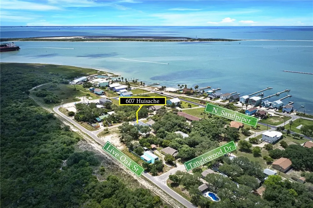 607 Huisache Lane Ingleside on the Bay, TX 78362