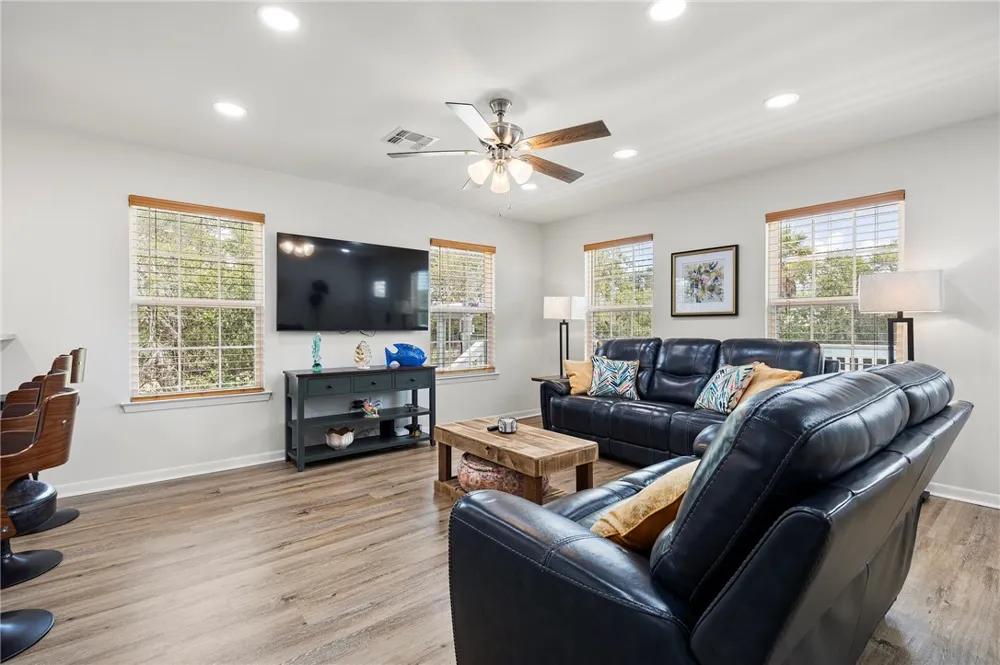 607 Huisache Lane Ingleside on the Bay, TX 78362