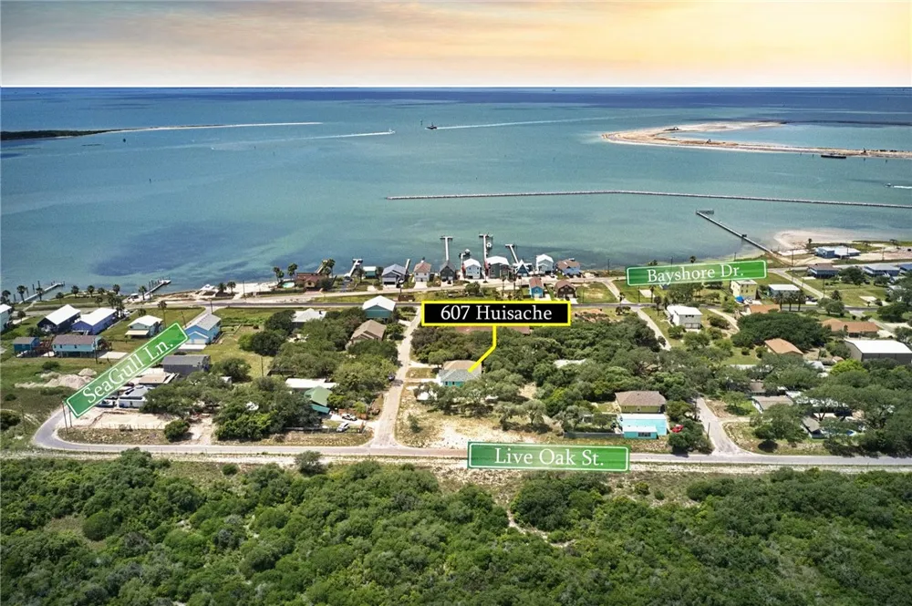 607 Huisache Lane Ingleside on the Bay, TX 78362