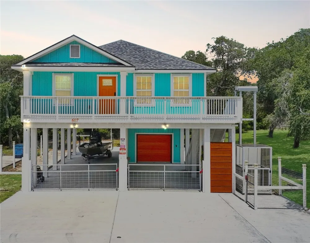 607 Huisache Lane Ingleside on the Bay, TX 78362