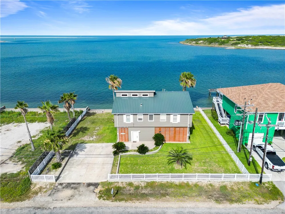 110 Bayshore Drive Ingleside on the Bay, TX 78362