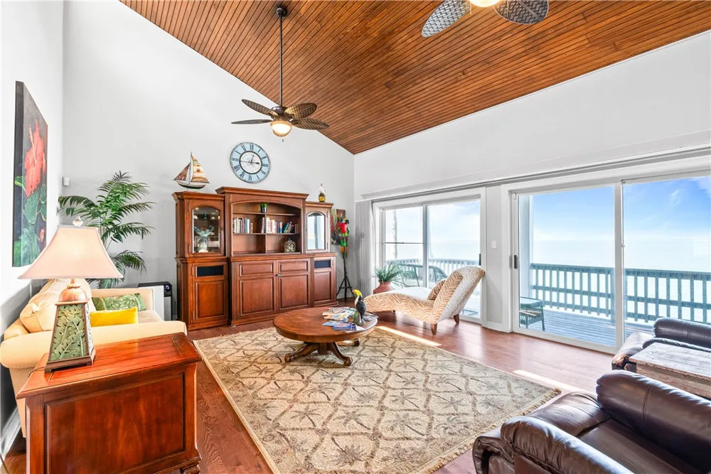 110 Bayshore Drive Ingleside on the Bay, TX 78362