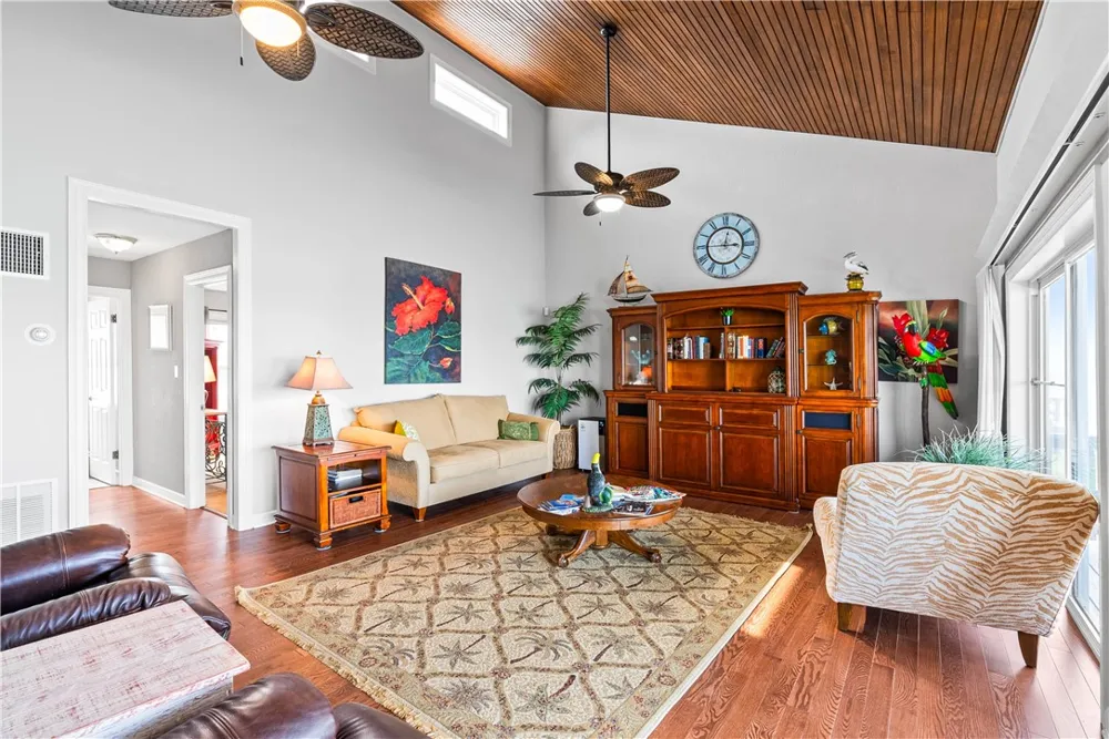 110 Bayshore Drive Ingleside on the Bay, TX 78362