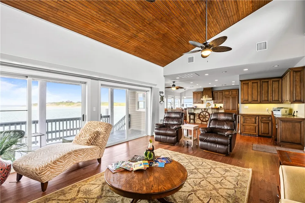 110 Bayshore Drive Ingleside on the Bay, TX 78362