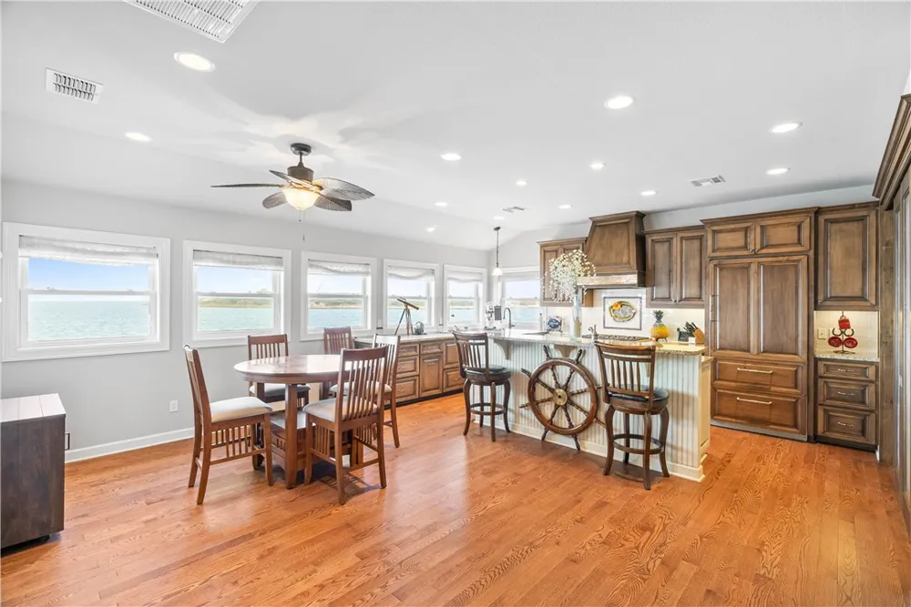 110 Bayshore Drive Ingleside on the Bay, TX 78362