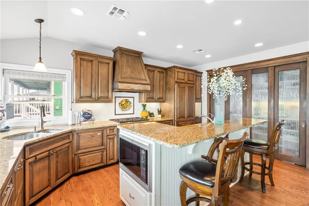 110 Bayshore Drive Ingleside on the Bay, TX 78362