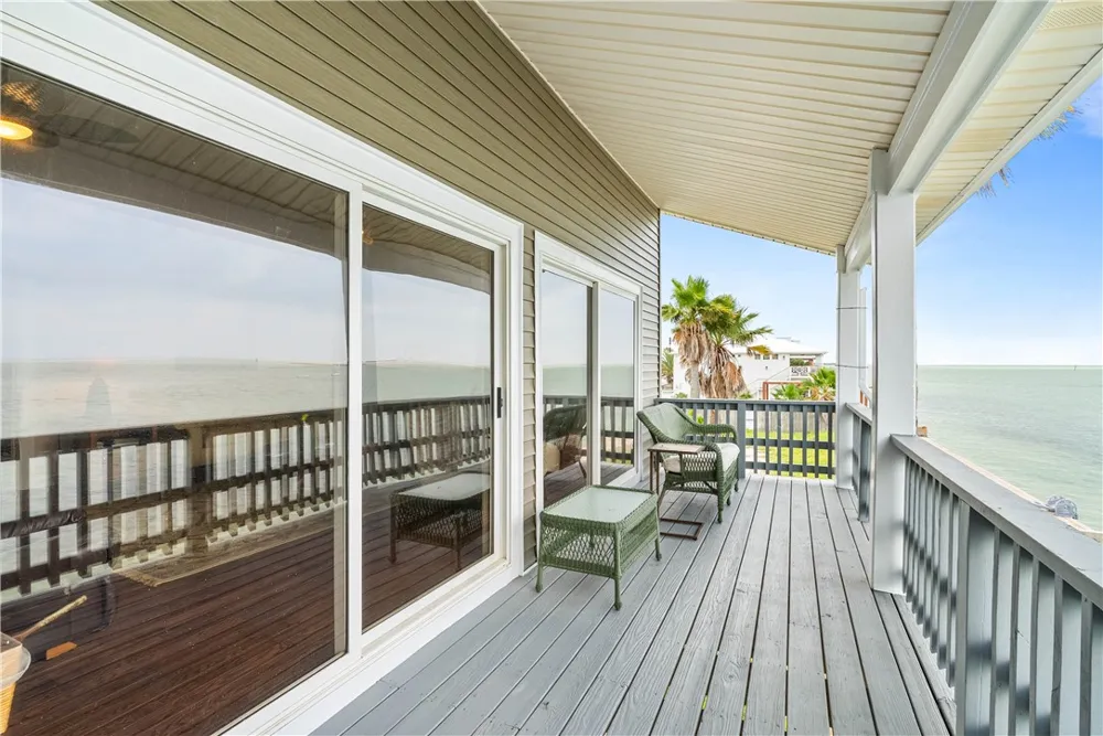 110 Bayshore Drive Ingleside on the Bay, TX 78362