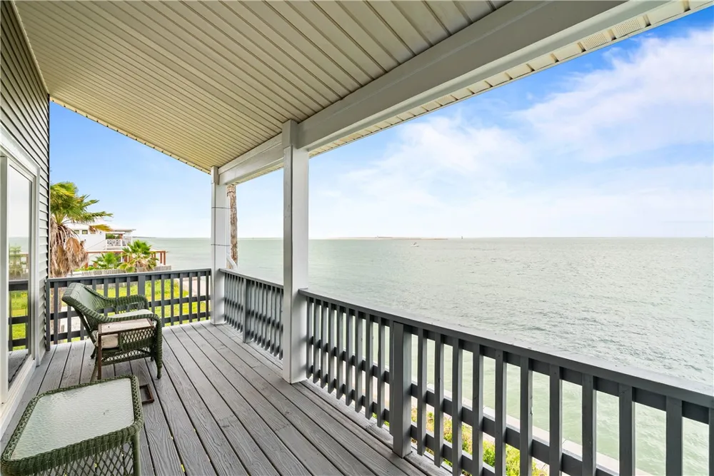 110 Bayshore Drive Ingleside on the Bay, TX 78362