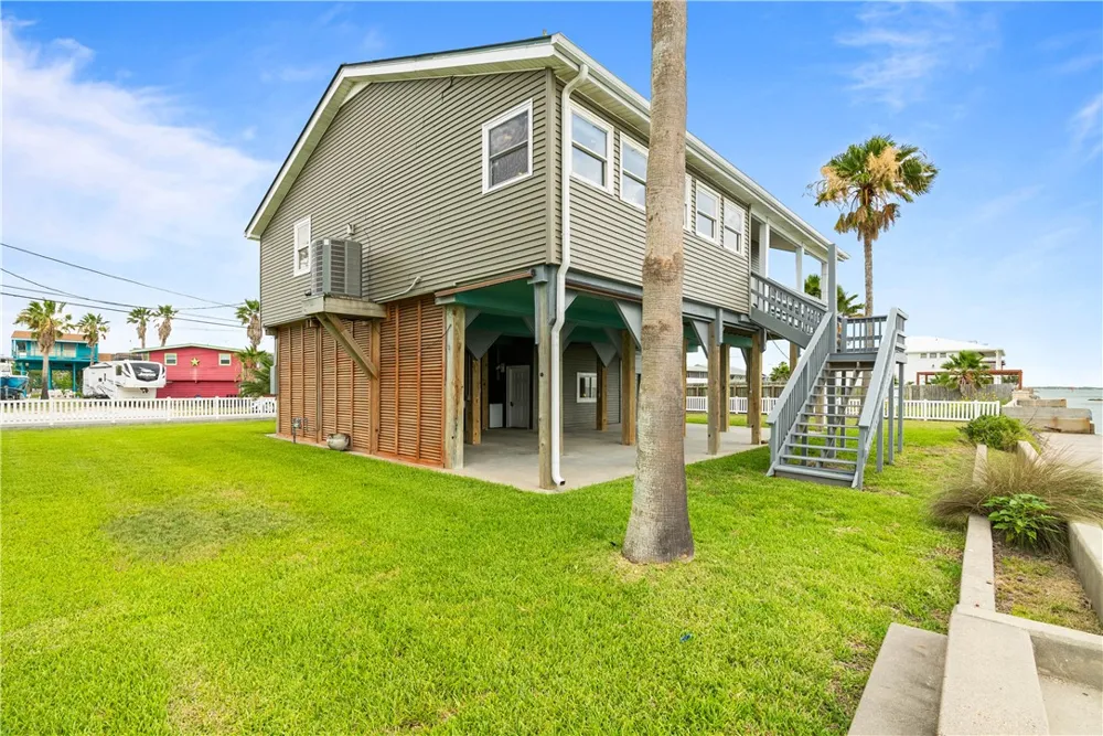 110 Bayshore Drive Ingleside on the Bay, TX 78362