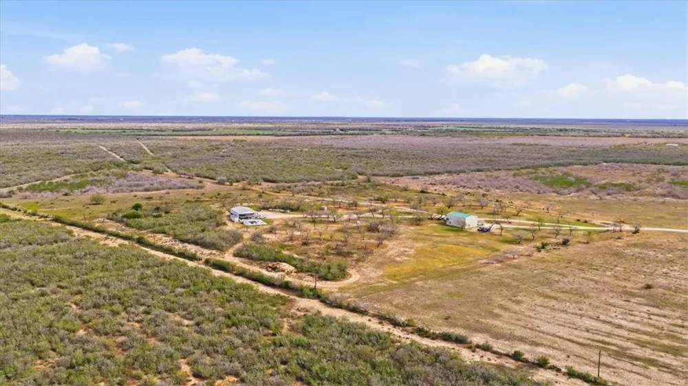 817 County Road 119 Alice, TX 78332