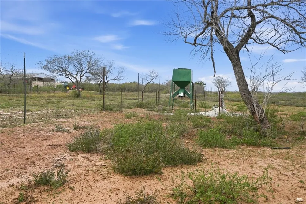817 County Road 119 Alice, TX 78332
