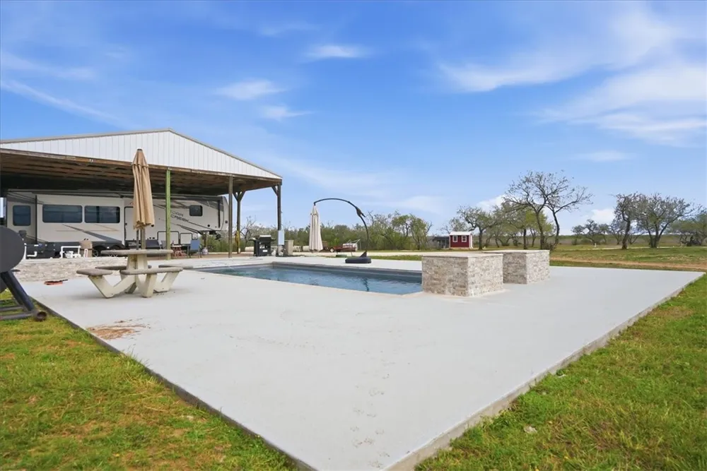 817 County Road 119 Alice, TX 78332
