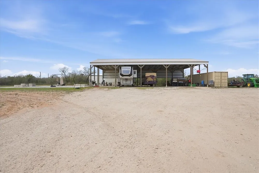817 County Road 119 Alice, TX 78332