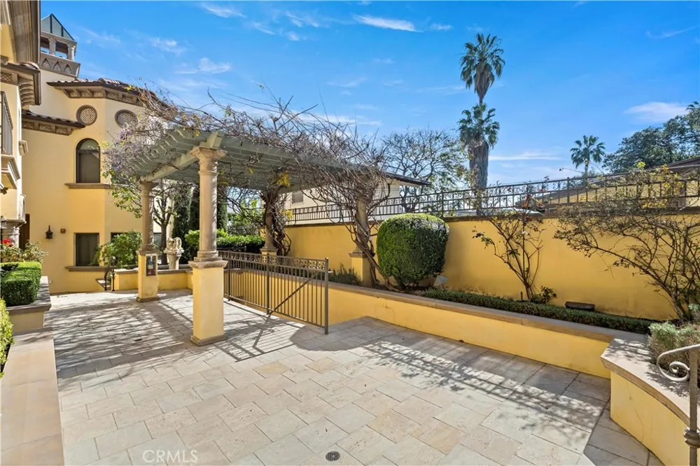 478 S oakland ave #2 Pasadena, CA 91101