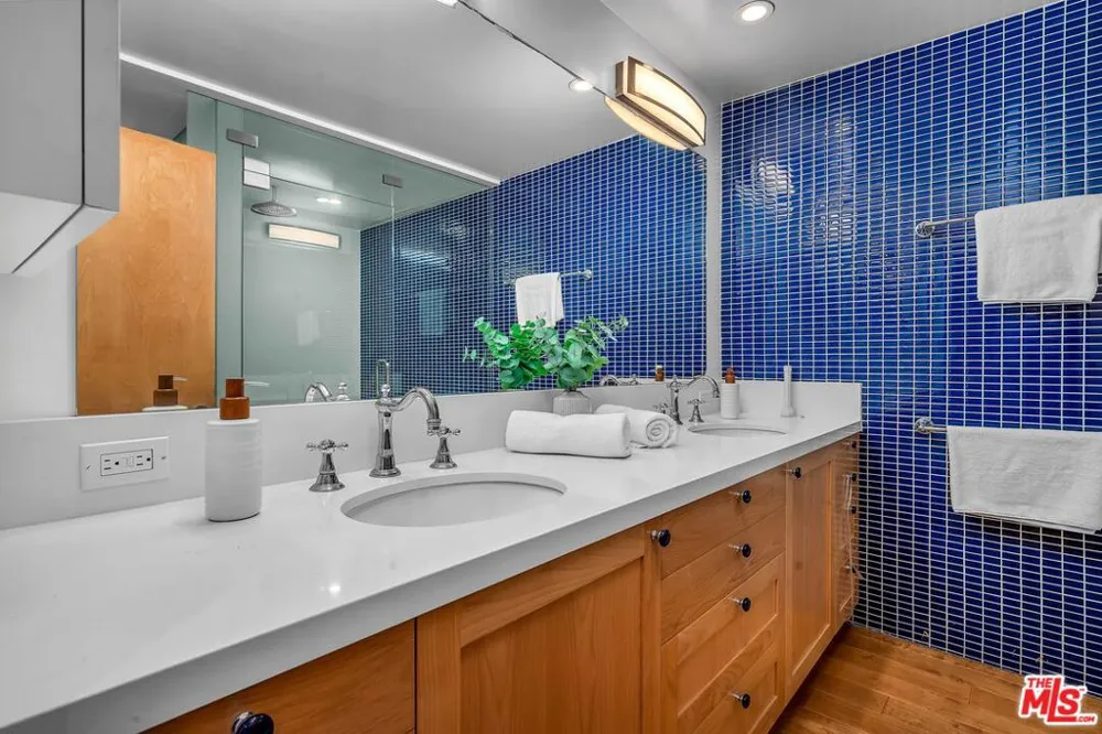 4 Lighthouse Street #13 Marina del Rey, CA 90292