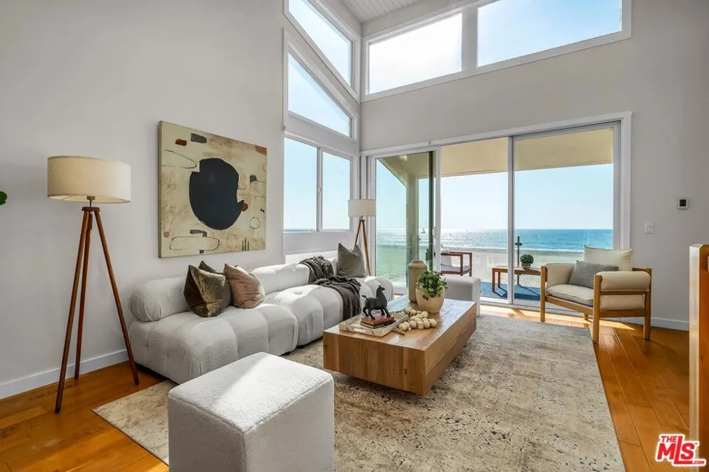 4 Lighthouse Street #13 Marina del Rey, CA 90292