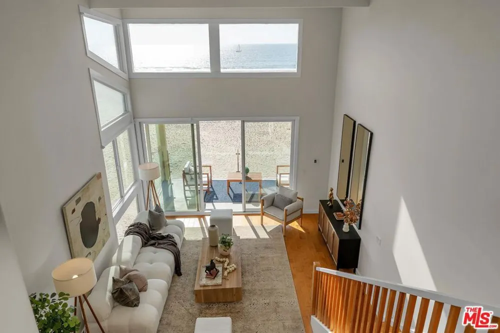 4 Lighthouse Street #13 Marina del Rey, CA 90292