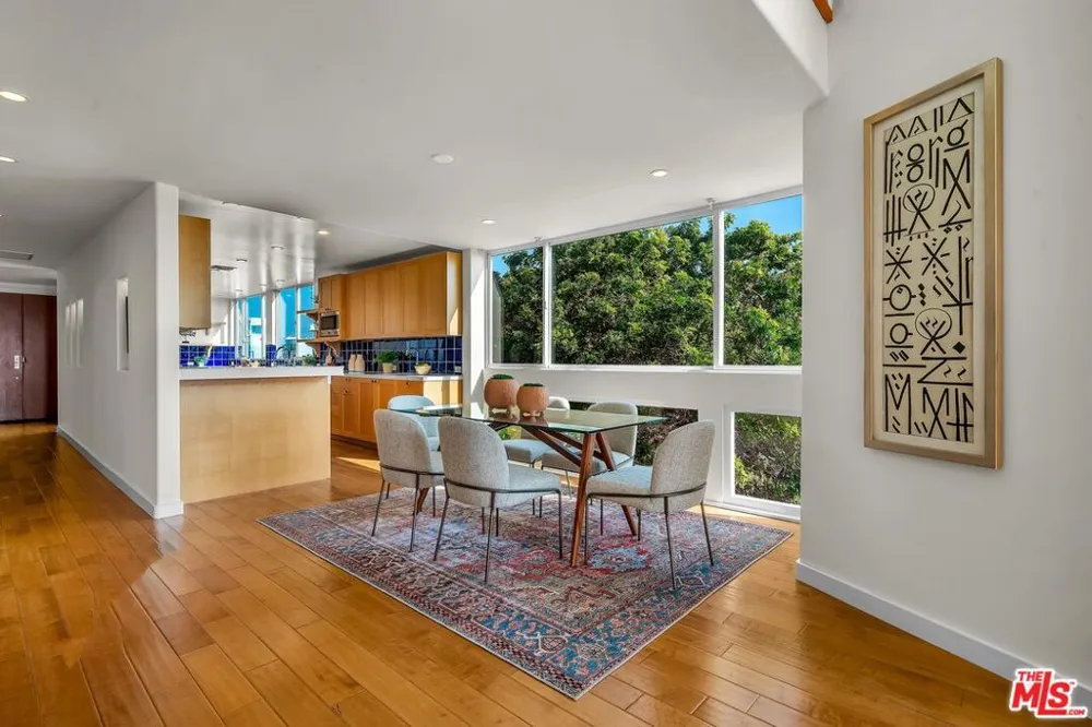 4 Lighthouse Street #13 Marina del Rey, CA 90292