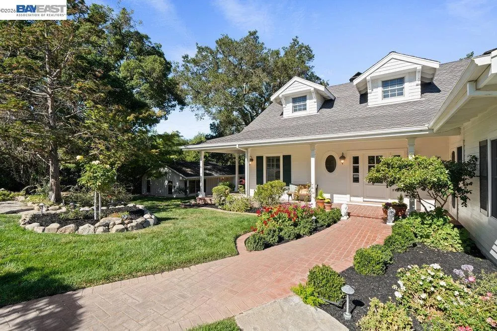 5280 Sheridan Rd Sunol, CA 94586