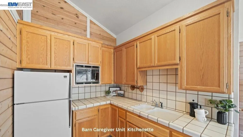 5280 Sheridan Rd Sunol, CA 94586