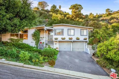 2436 Arbutus Drive
